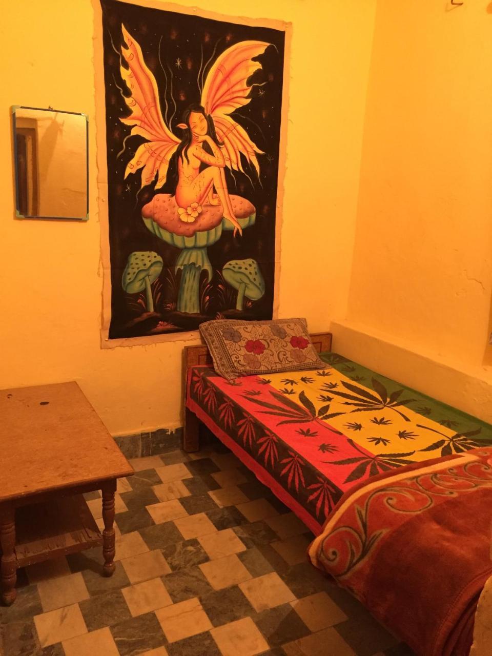 Doctor Alone Hostel Pushkar Buitenkant foto